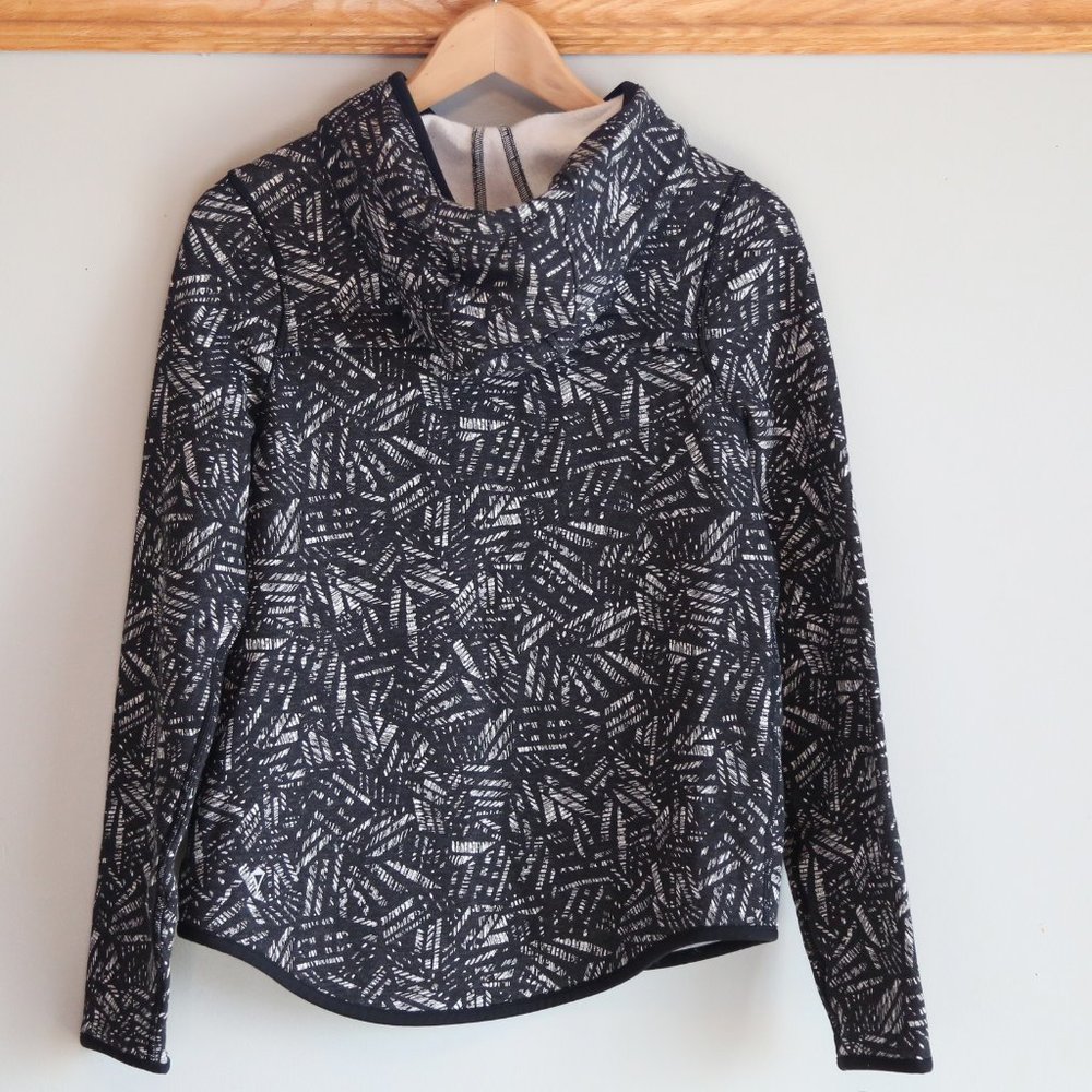 IVIVVA Warm Moments BLack White Jacket Hooded 14 - Picture 2 of 3